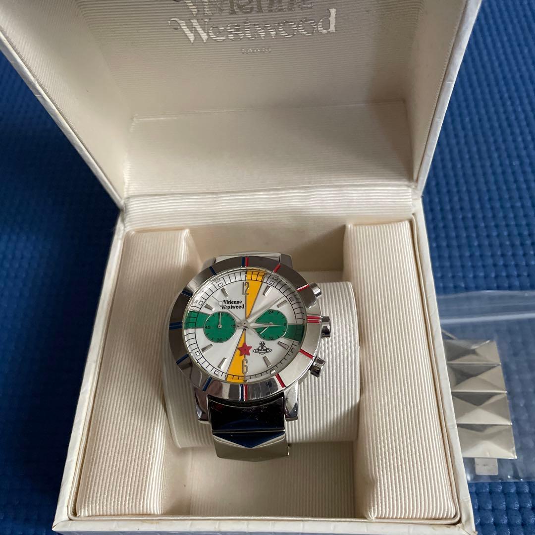 ヴィヴィアンウエストウッド・クロノグラフ