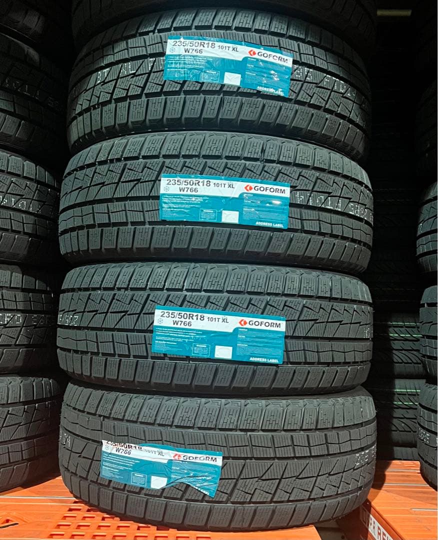 新品激安アルファードスタッドレスタイヤ 4本セット235/50R18 25年