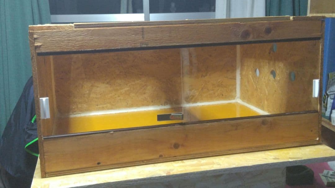 自作爬虫類ケージ