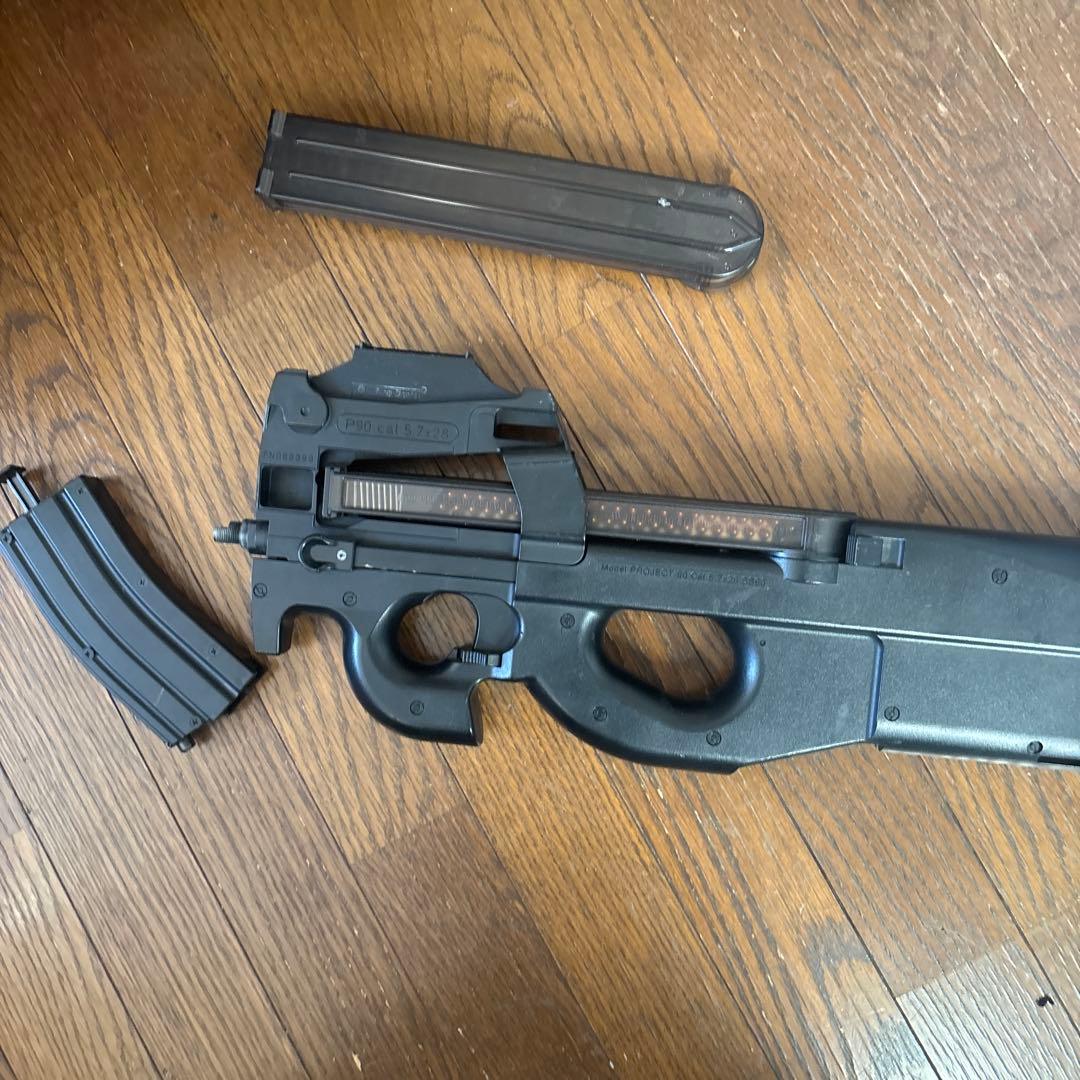 東京マルイ P90 電動ガン ブラック 動作確認済み マガジン付き