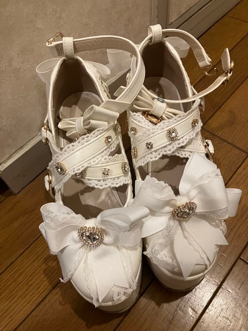 LIZLISA クロスストラップリボンパンプス ホワイト