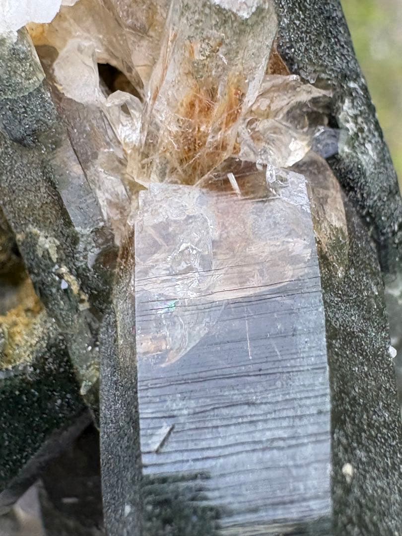 【匿名は発送】ガネッシュヒマール産 クローライト内包水晶