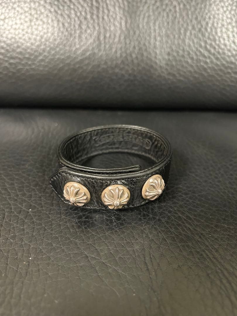 クロムハーツ　3ボタン2スナップ　レザーブレスレット　CHROME HEARTS