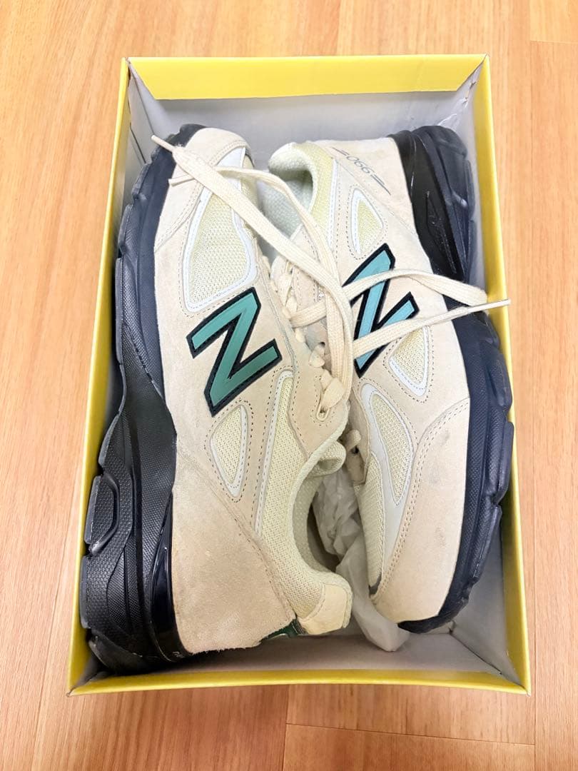 靴 New Balance M990V4