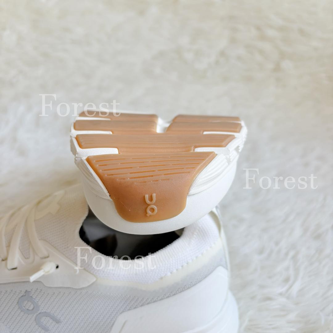 ★YA-SU★　Cloud 6 Versa size28.5　On