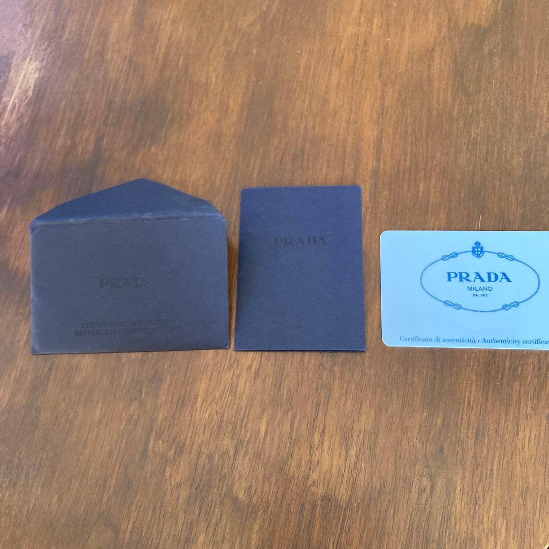 PRADA ブラックレザートートバッグ