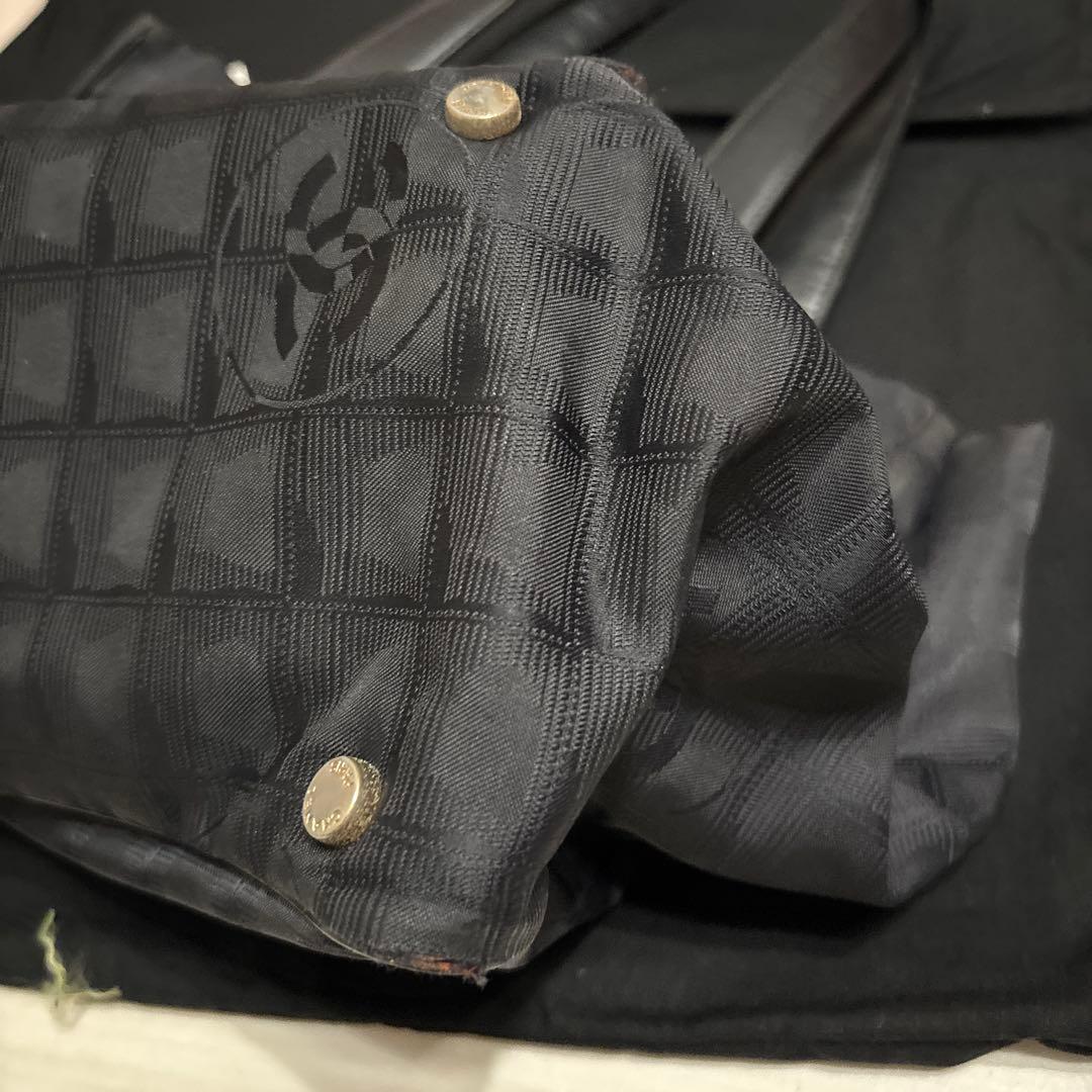 シャネル　ニュートラベルライン　トートバッグ　黒　CHANEL巾着付き
