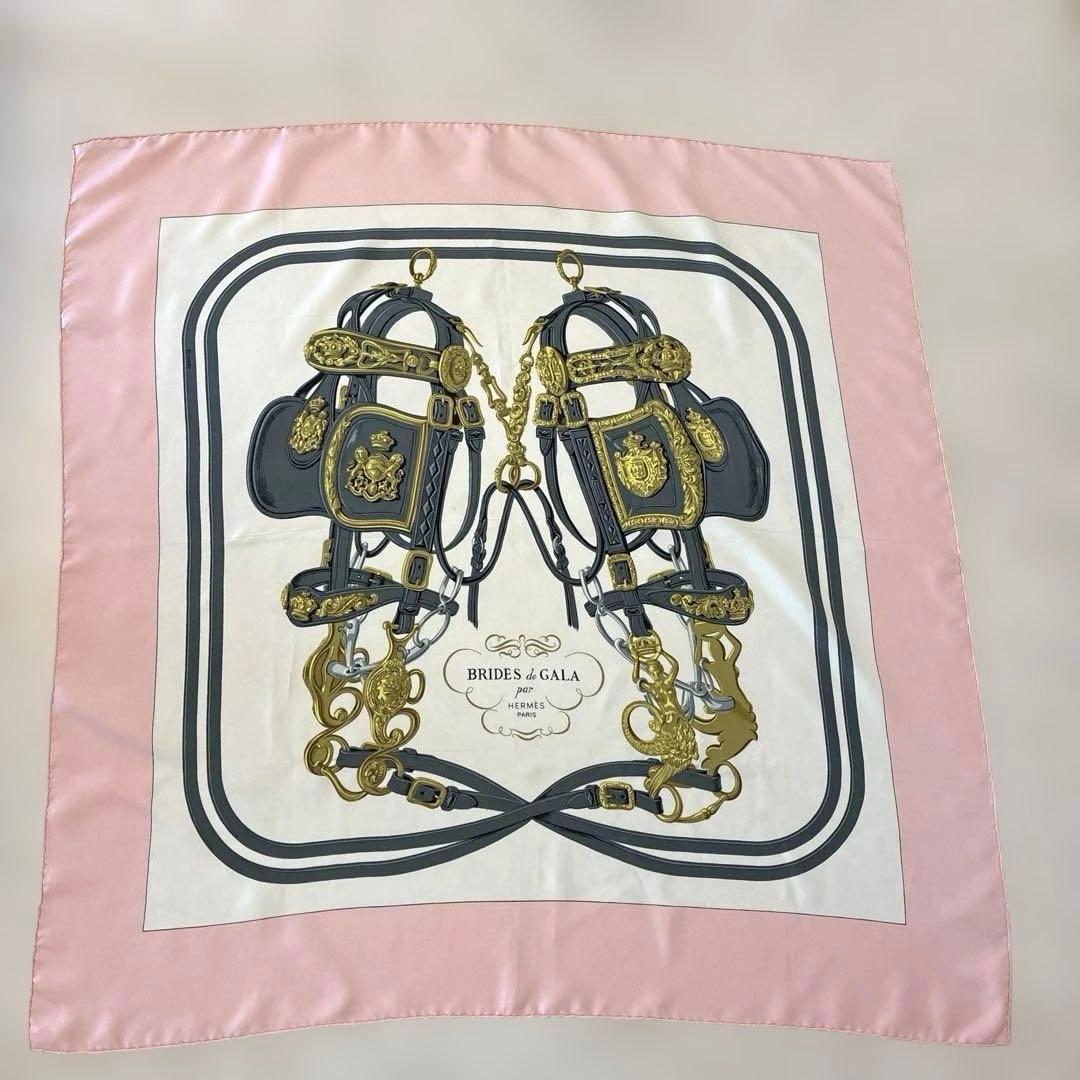 HERMES エルメス カレ90 BRIDES de GALA シルクスカーフ
