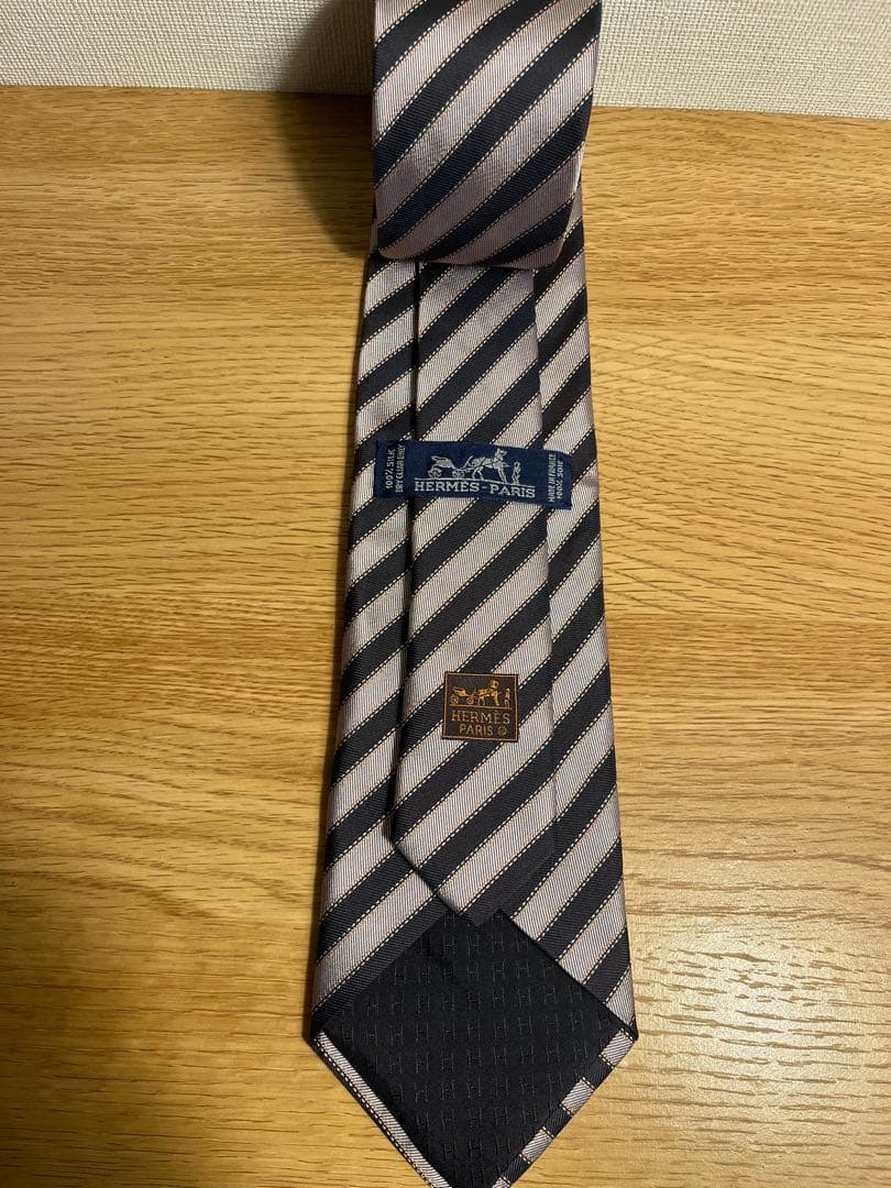 HERMES シルク100%ネクタイ　♪未使用♪