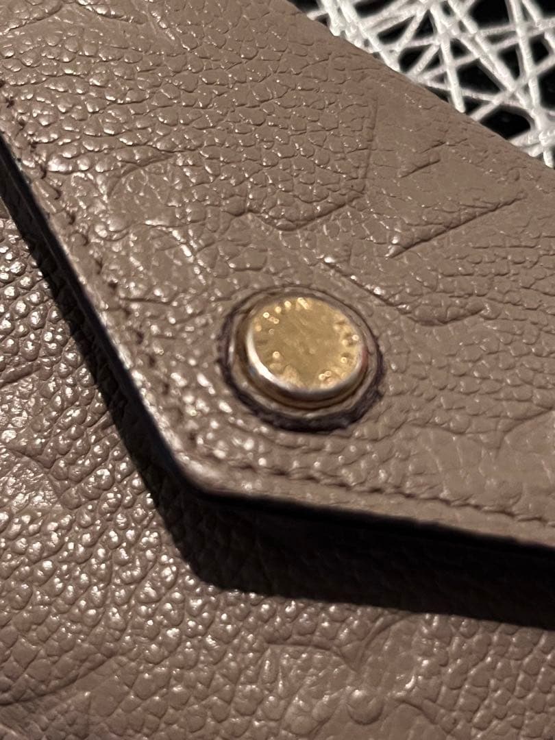 ヴィトン　モノグラムアンプラント　三つ折り財布