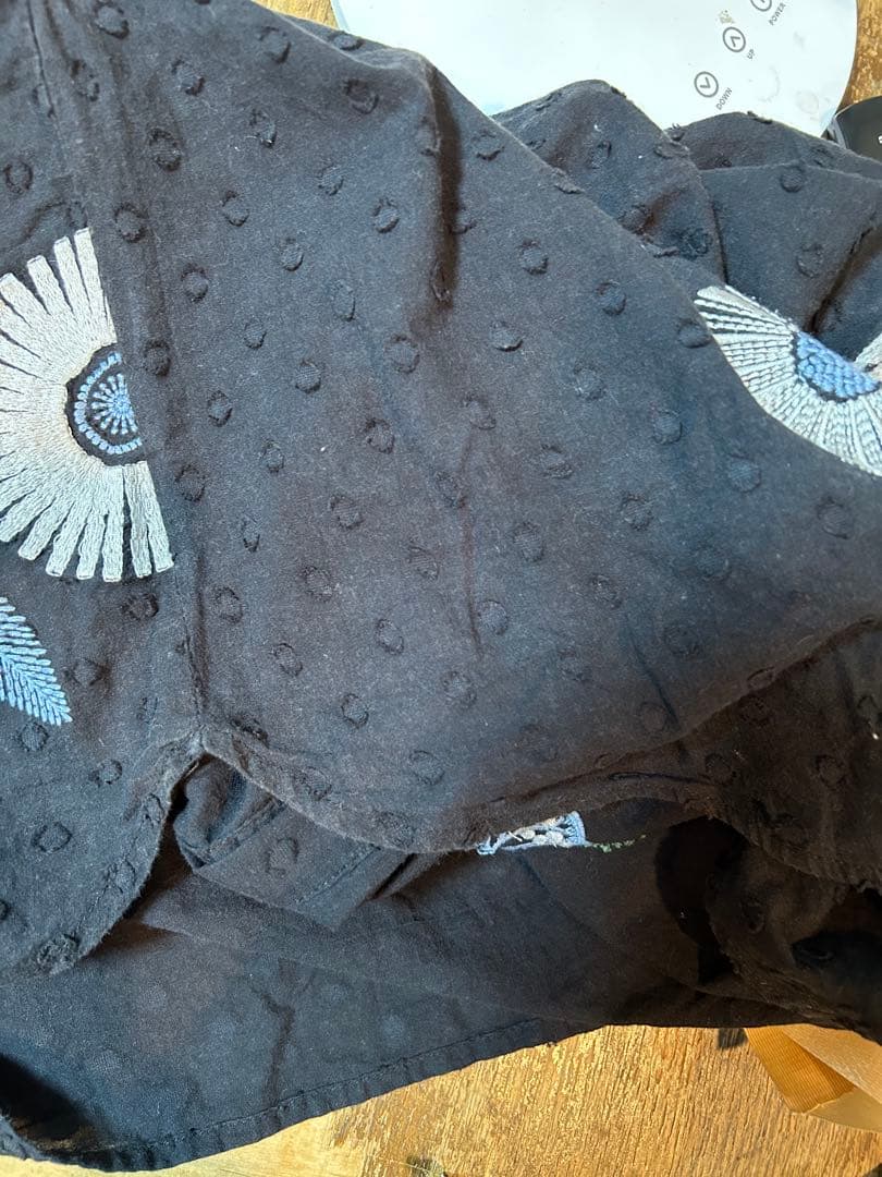 ぶうたん　マーブルシュッド 刺繍ブラウス