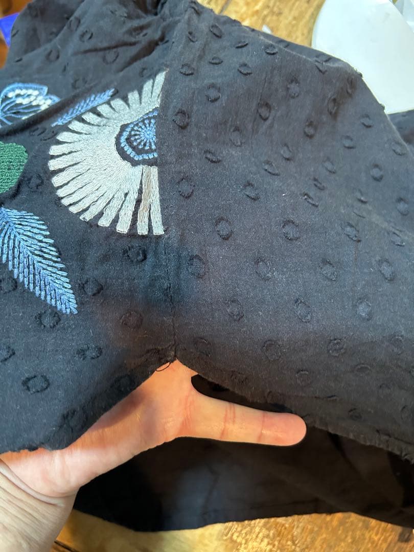 ぶうたん　マーブルシュッド 刺繍ブラウス