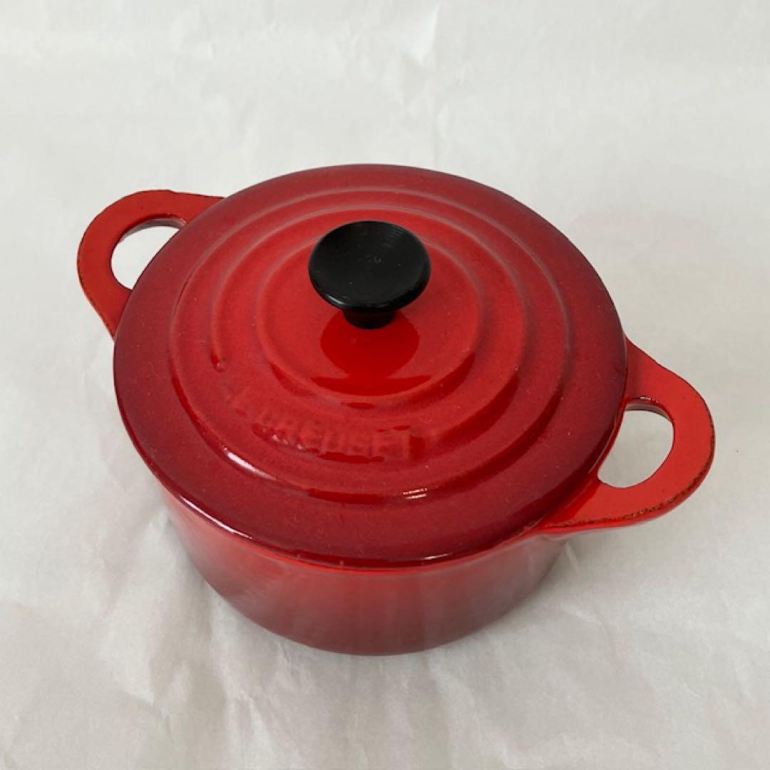 Le Creuset ル・クルーゼ　ミニココット　両手鍋　鋳鉄　赤　10cm