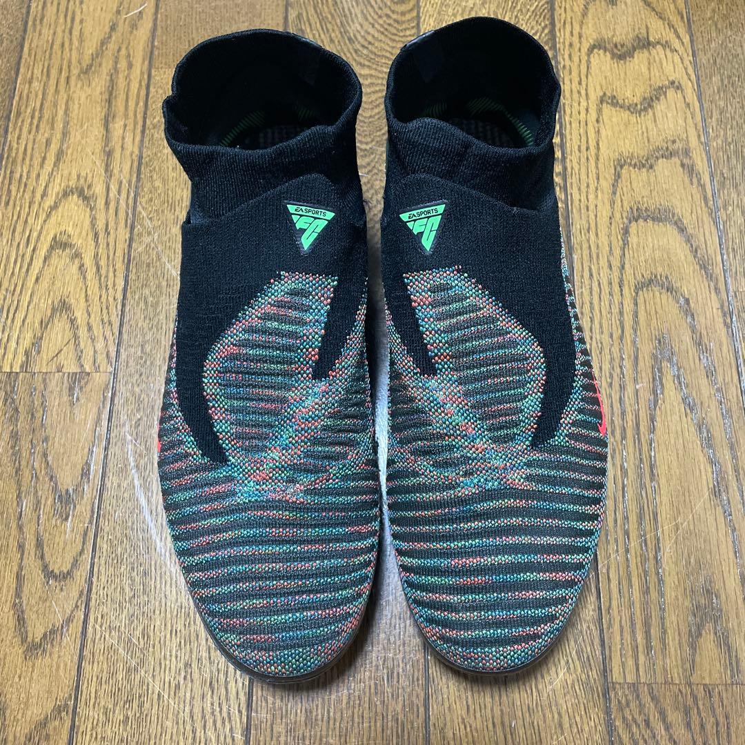 Nike Phantom Mode サッカーシューズ