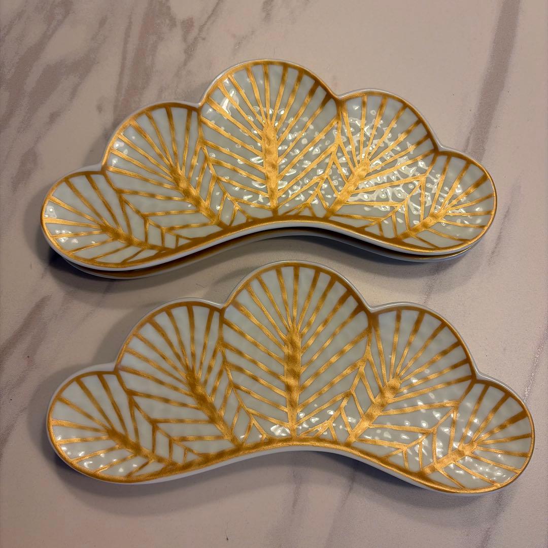 お正月に。有田焼　幸楽窯　錦金松葉形前菜皿4枚セット