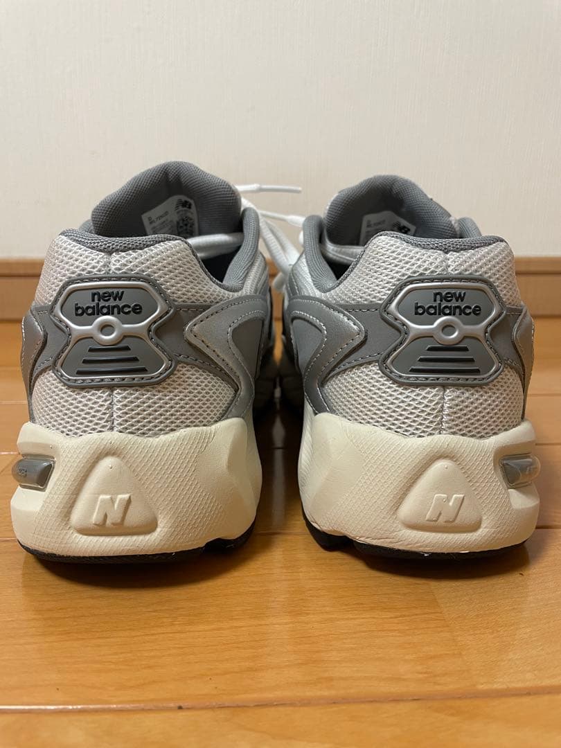 【綺麗！】NEWBALANCE ML725