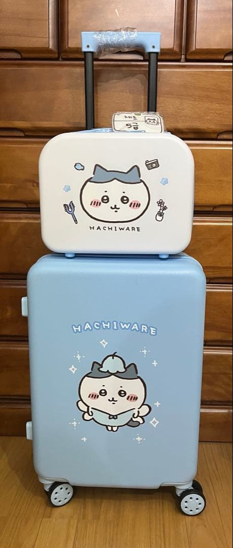 ちいかわ　ハチワレ　キャリーバッグ　キャリーケース　韓国限定