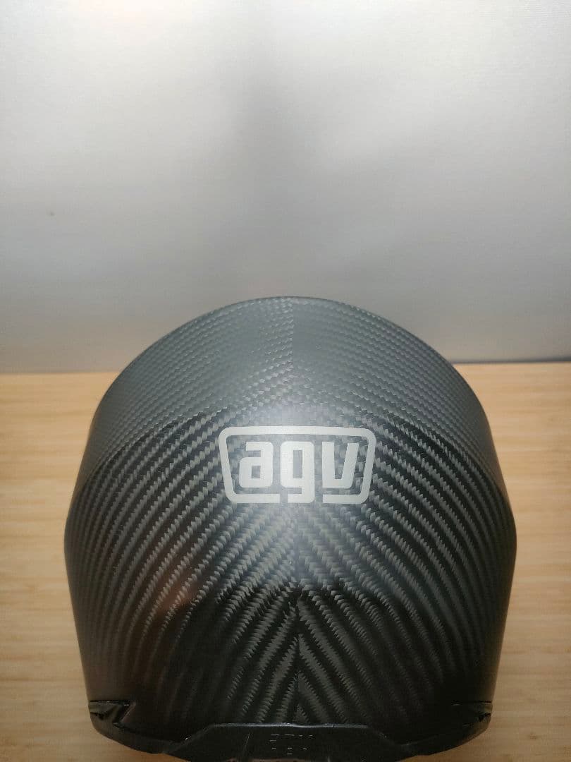 agv ヘルメット カーボン ax8