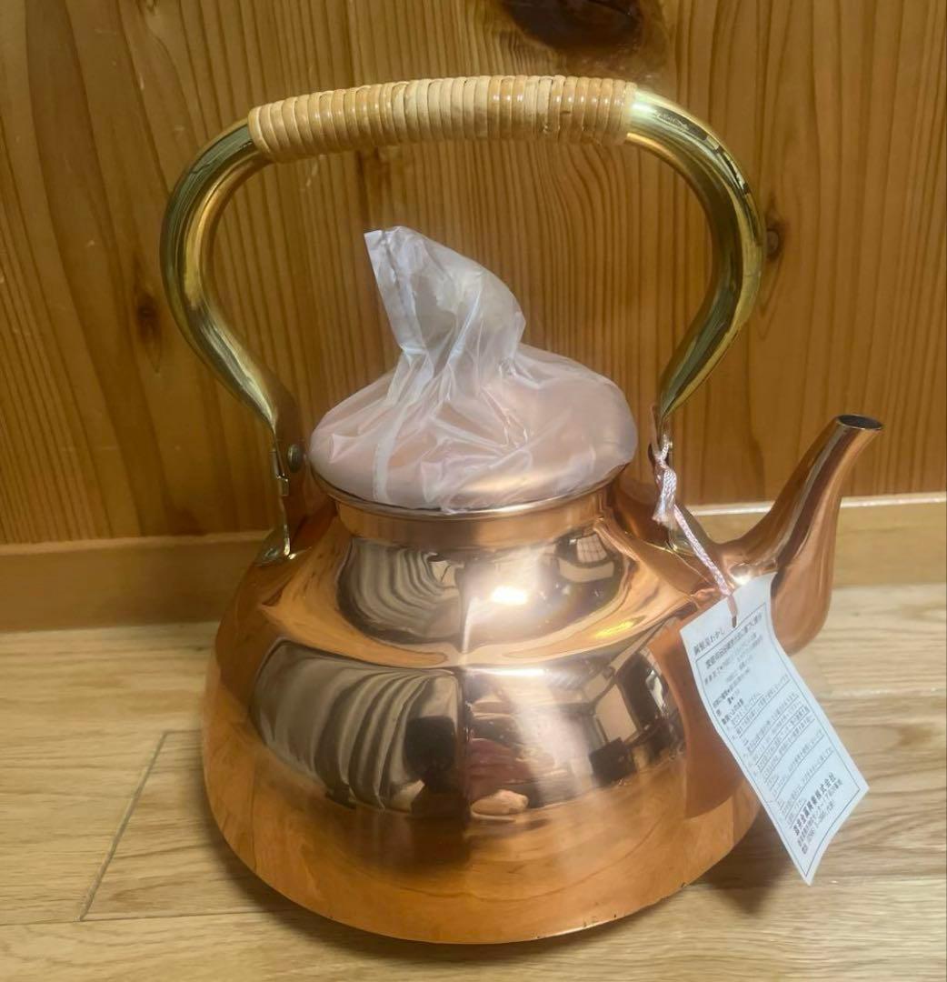 銅製やかん