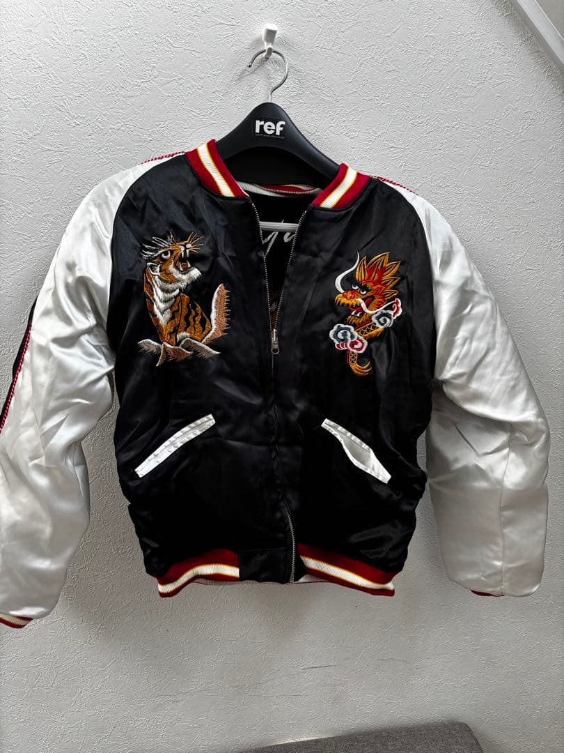 虎とドラゴン刺繍 スカジャン