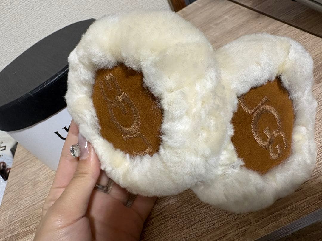 UGG フェイクファー イヤーマフ