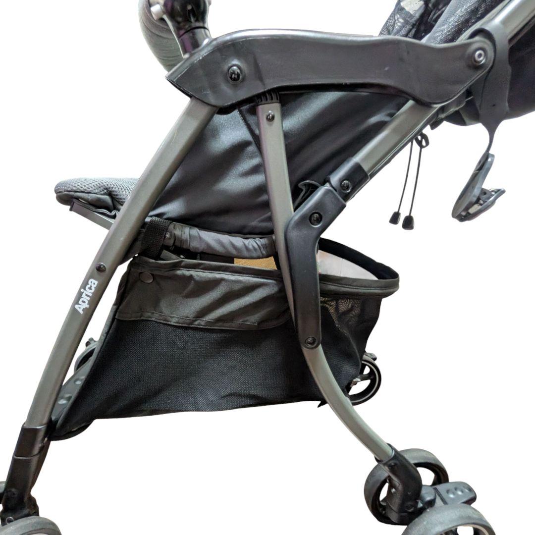 アップリカ クルリー A型 B型可 1ヶ月〜３歳 軽量 背面 グレー ベビーカー