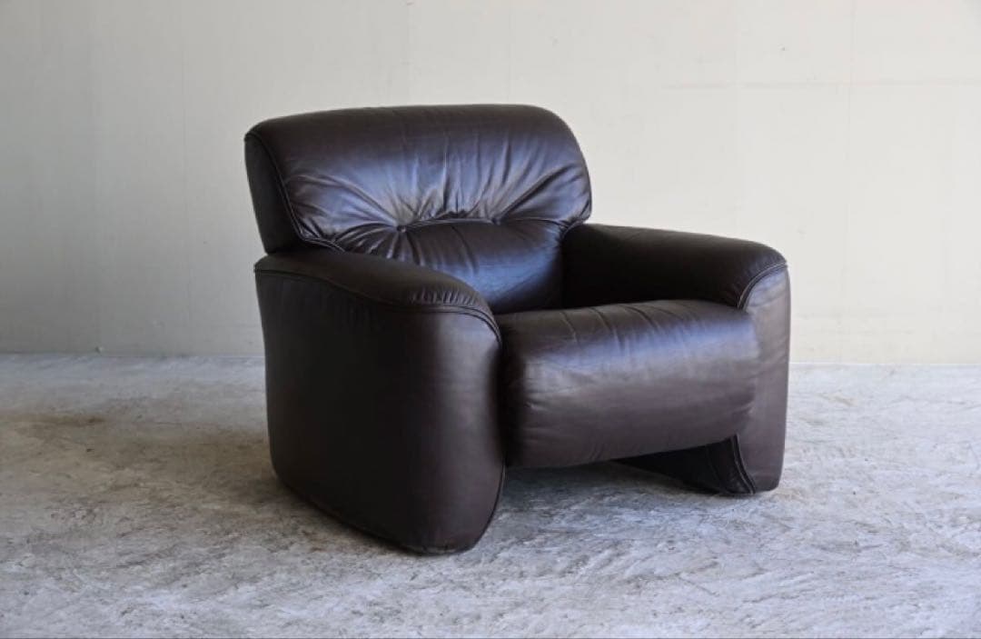 【高級】 本革 ブズネリ モダン ソファ ラウンジチェア パーソナルチェア