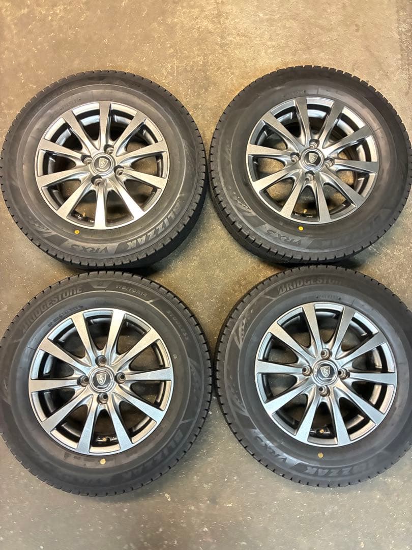 ブリヂストン美品❗️175/70R14スタッドレスセット❗️