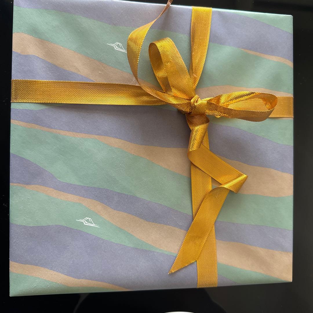 プレゼントに最適！深川製磁　大鉢 アントレ　百代草