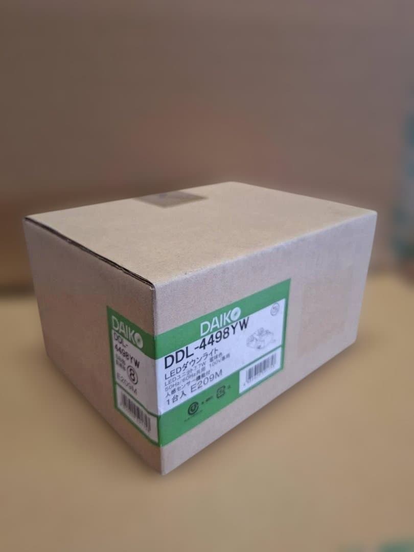 新品！！未開封！！LEDダウンライト DDL-4498YW 1台入