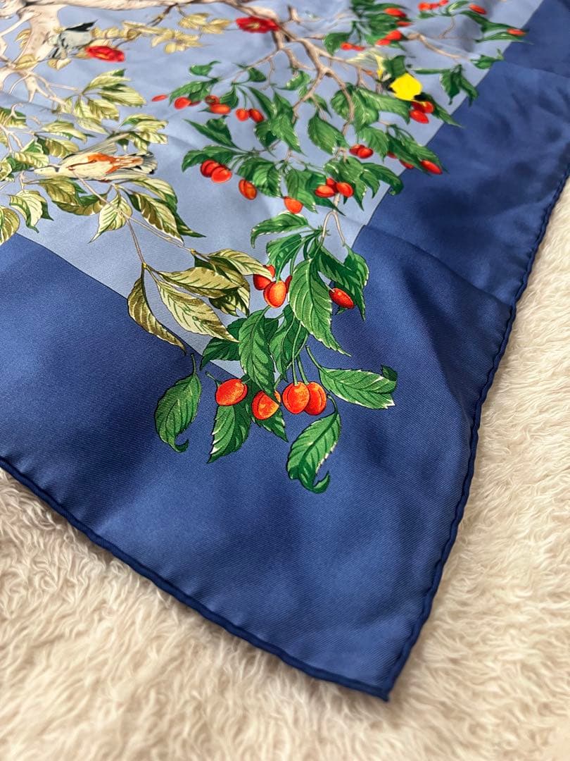 【タグ付き】HERMES シルクスカーフ