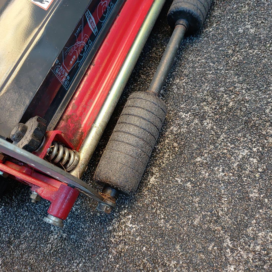 BARONESS LM4D 手動式芝刈り機 赤