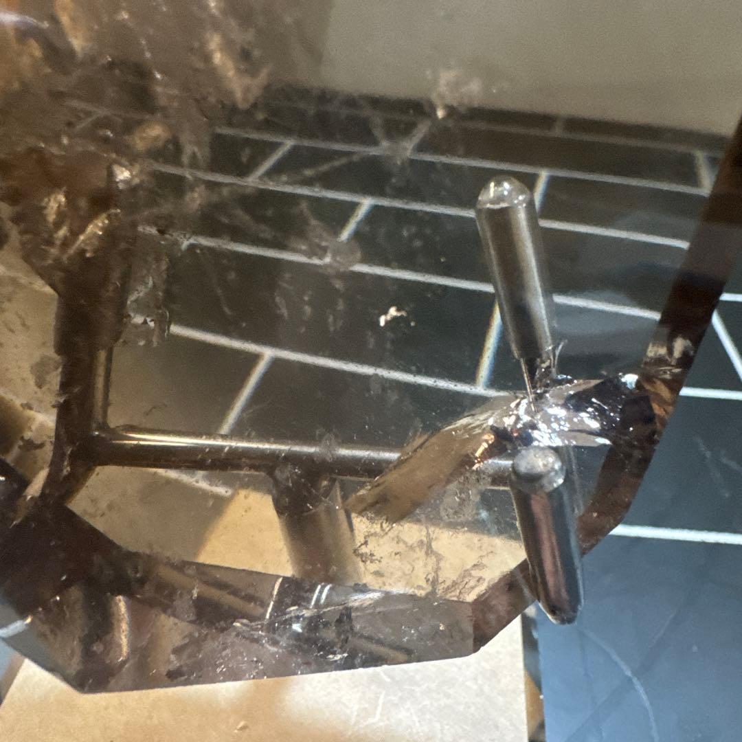 【希少】スモーキークォーツ ルチル×ライモナイト内包 台座付