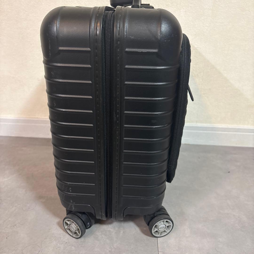 RIMOWA ボレロ 4輪 キャビン 30L｜スリーブ付き／正規店購入