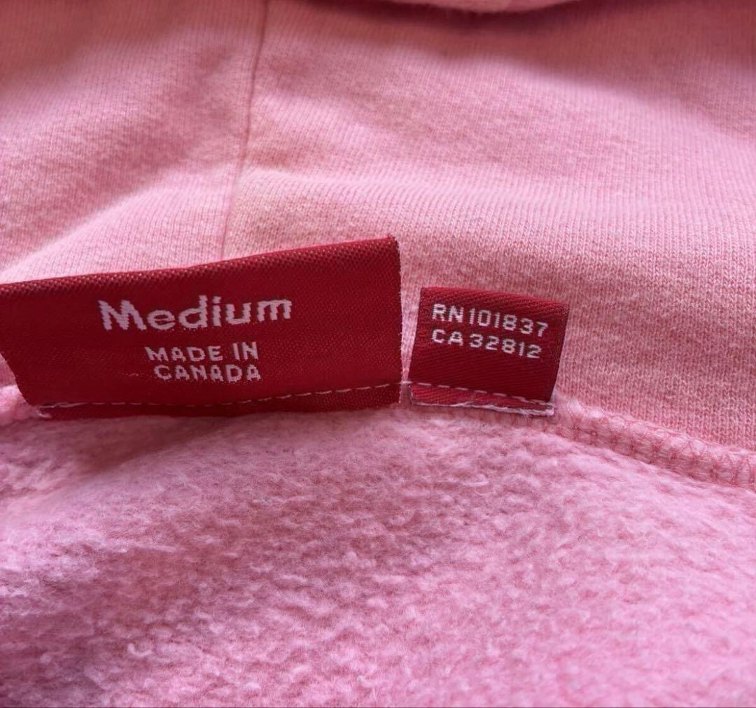 Supreme ピンク フード付きパーカー M 値下げ❌