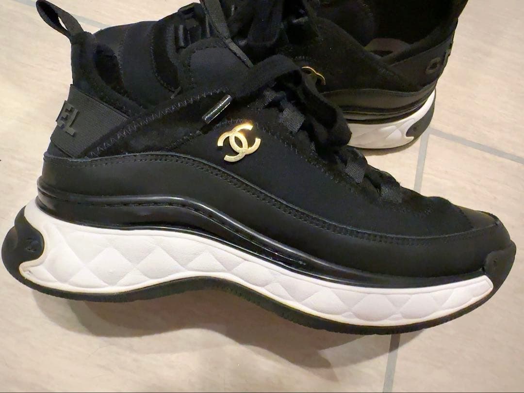 CHANEL シャネル　ココマーク スニーカー　23.5cm