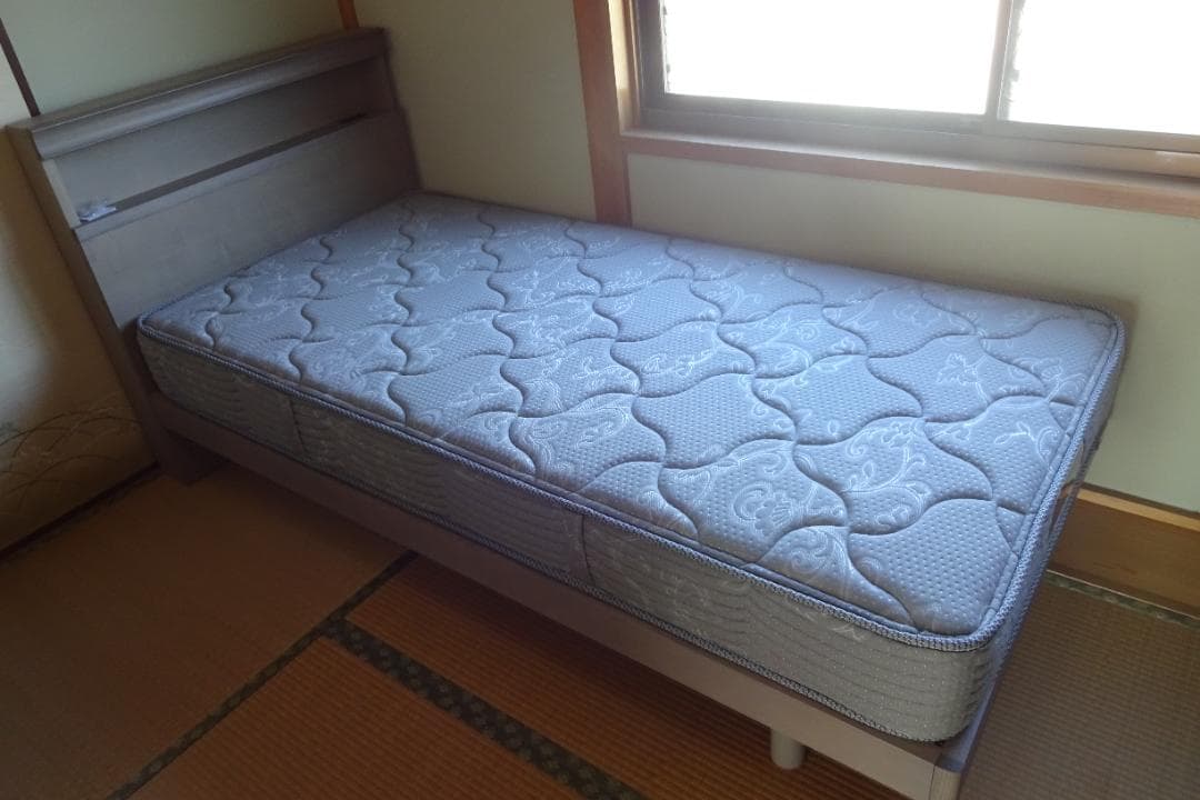 【極美品】シモンズ Beautyrest Amazon限定 シングルスマット