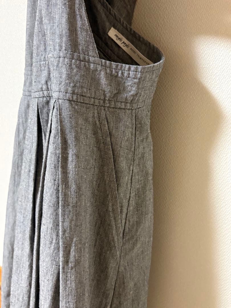 コンジェ ペイエ コットンリネンワッシャーエプロンワンピース