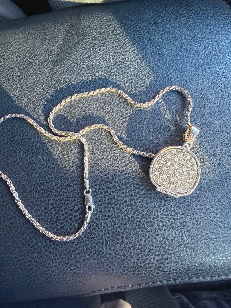 アヴァランチ　達磨ネックレス