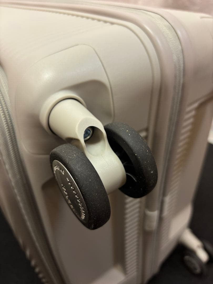 アメリカンツーリスター キャリーケース キュリオ Curio スピナー75/28