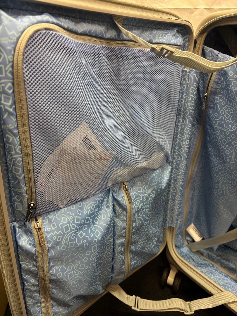 アメリカンツーリスター キャリーケース キュリオ Curio スピナー75/28