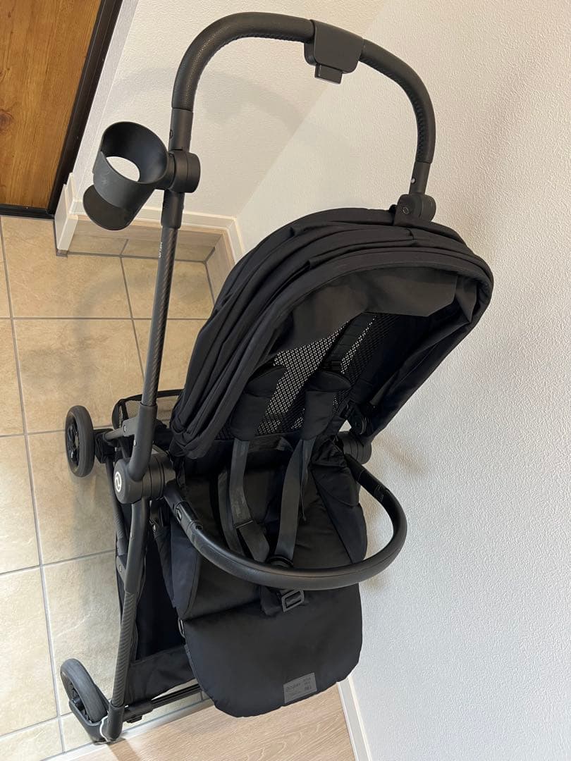 サイベックスメリオカーボンベビーカー　黒　（付属品説明書ドリンクホルダー付き）