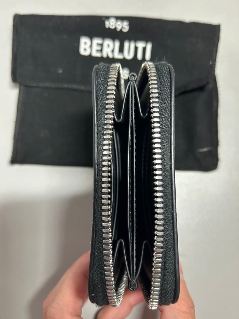 定価11.5万　極美品!　ロゴベルルッティケースワパ財布