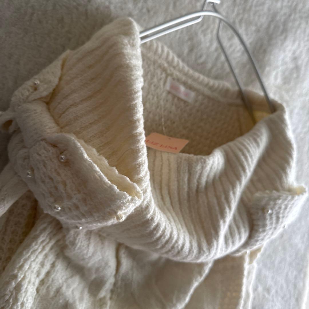 リズリサ　アイボリー ケーブルニット オフショルダー 長袖　パール付きリボン