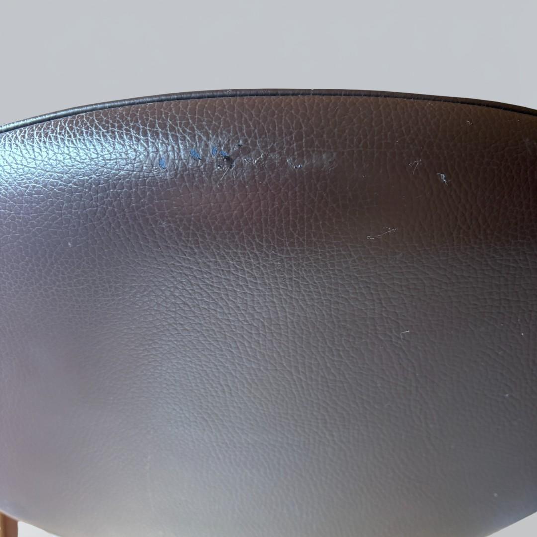 【最終価格】浜本工芸 ダイニングチェア 肘付き オーク材 無垢 高級家具 ①