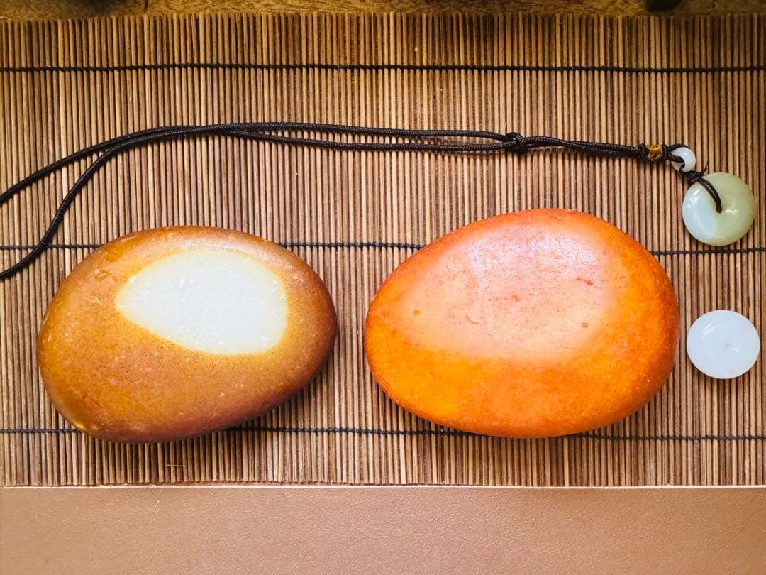 新疆 和田玉 原石 沁色自然 玉佩