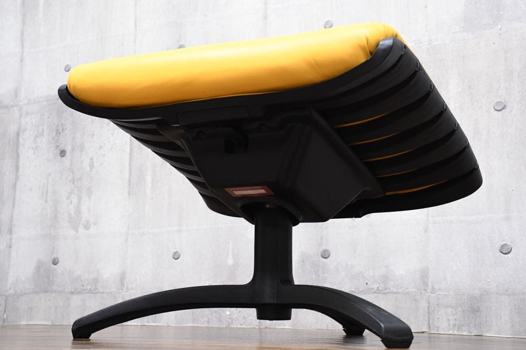 FAK40 美品 ポルトローナフラウ アントロポヴァリウス オットマン スツール