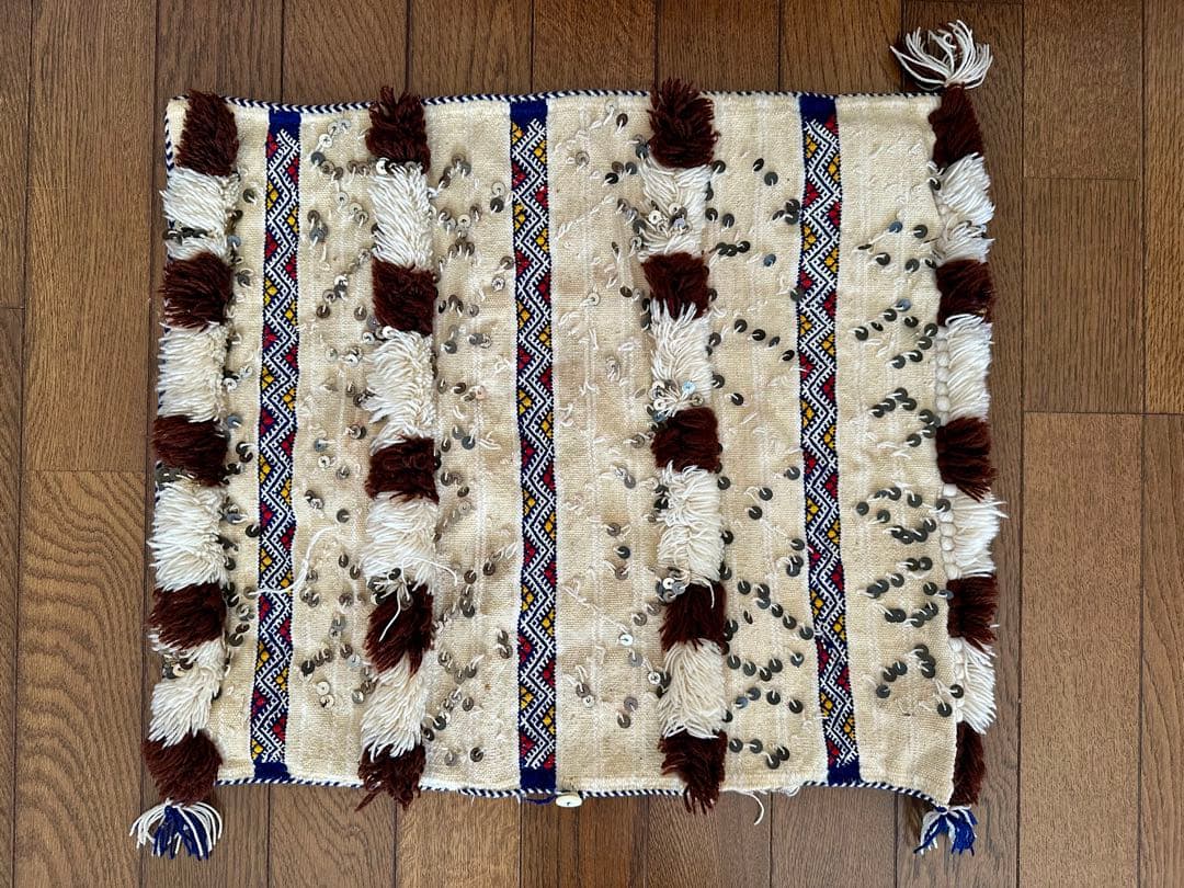 モロッコ現地購入　テキスタイル飾り布