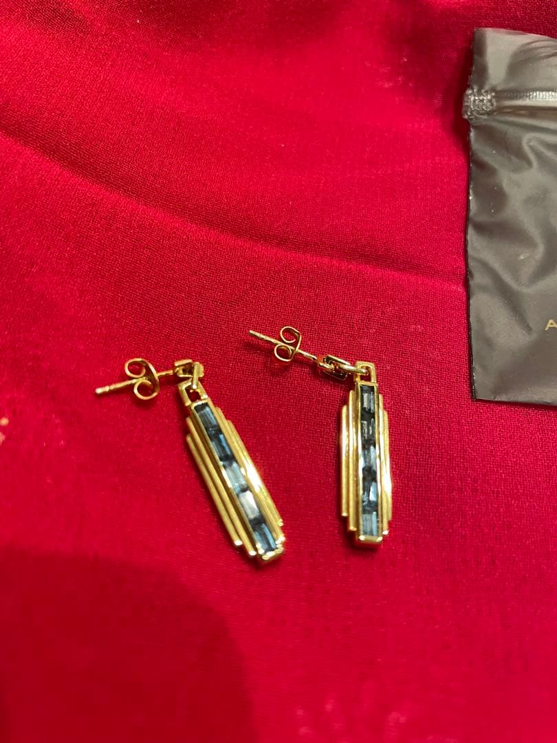 ARTIDA OUD ロングバーピアス ゴールド/ロンドンブルートパーズ