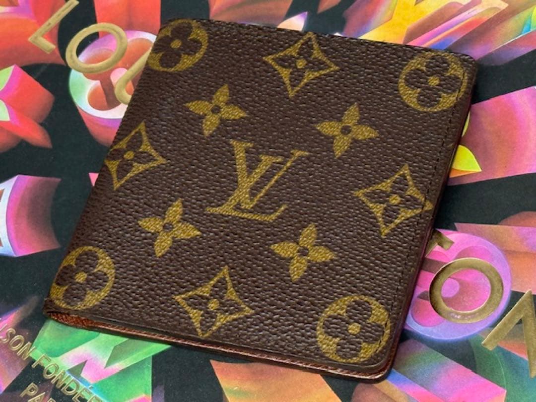 極美品！ルイヴィトン　ポルトビエ・6カルトクレディ　二つ折り財布